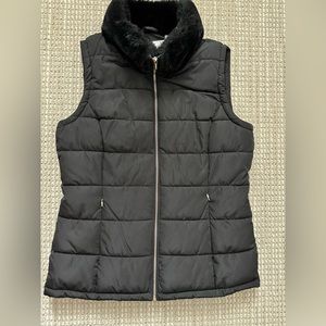 women vest, Calvin Klein, black color , size m